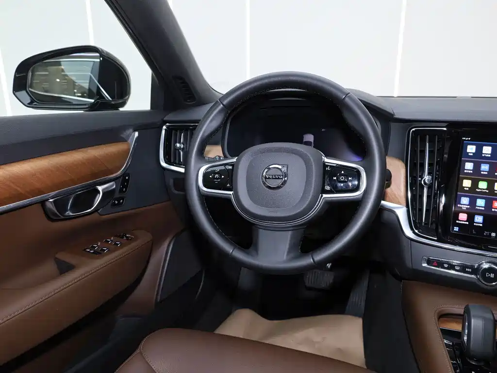 Volvo S90 — миниатюра 11