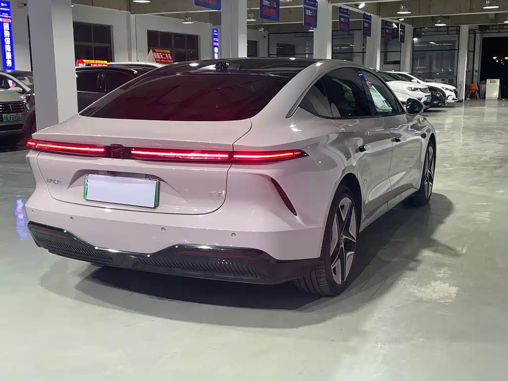 Roewe Feifan F7 — миниатюра 5
