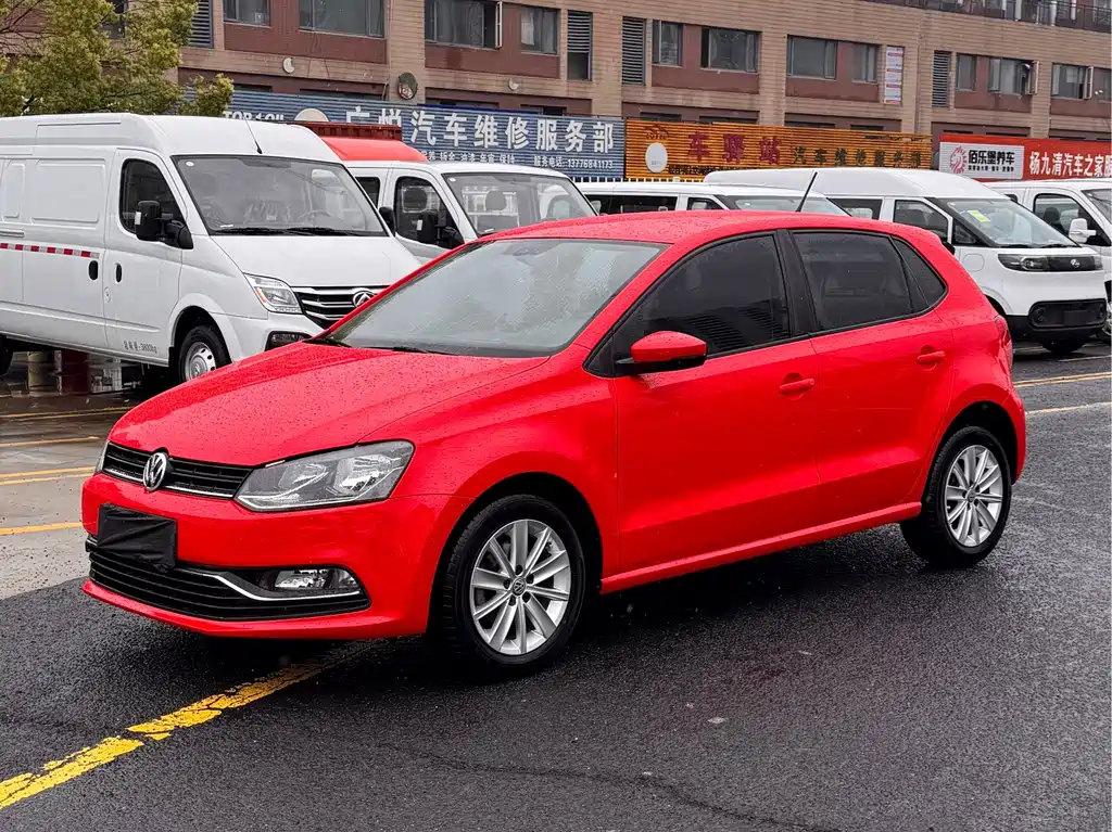Volkswagen Polo 2015
