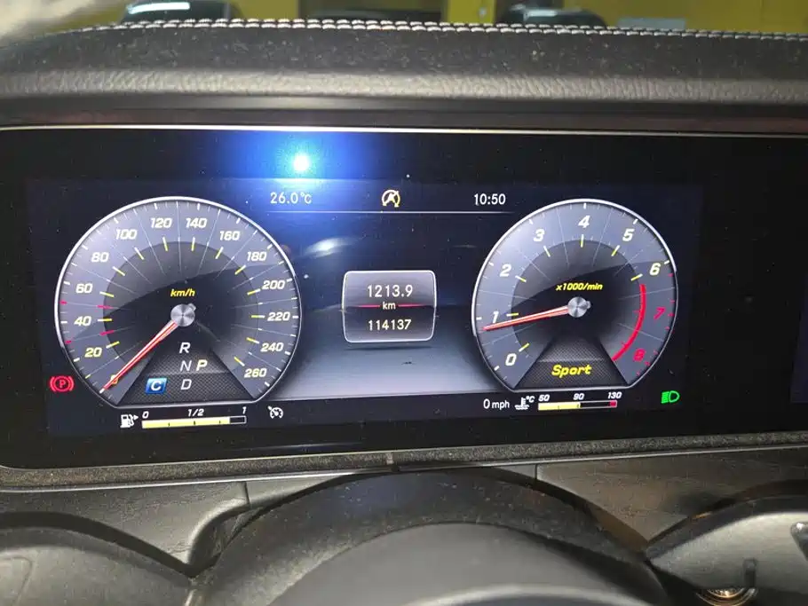 Mercedes-Benz E-Class — миниатюра 14