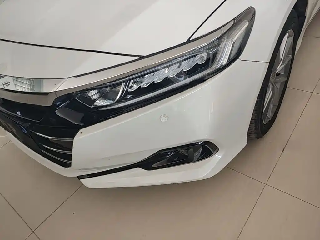 Honda Accord — миниатюра 24
