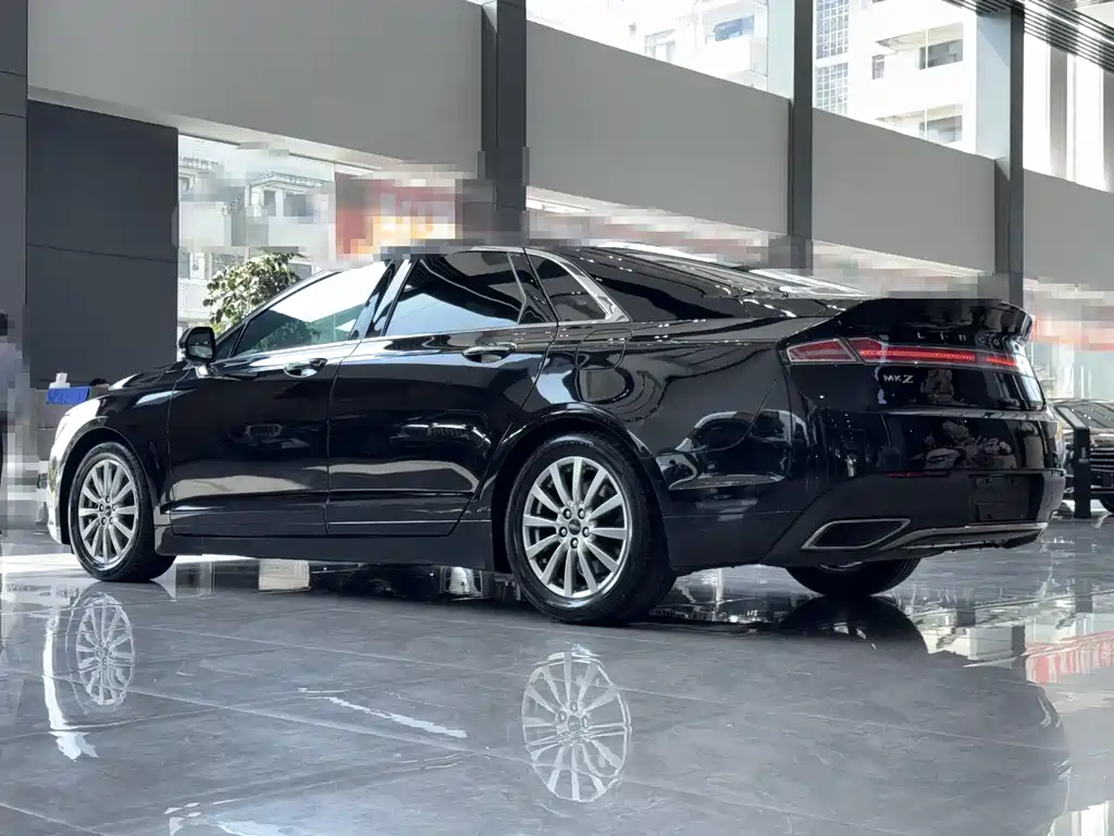 Lincoln MKZ 2020 2.0T Premium