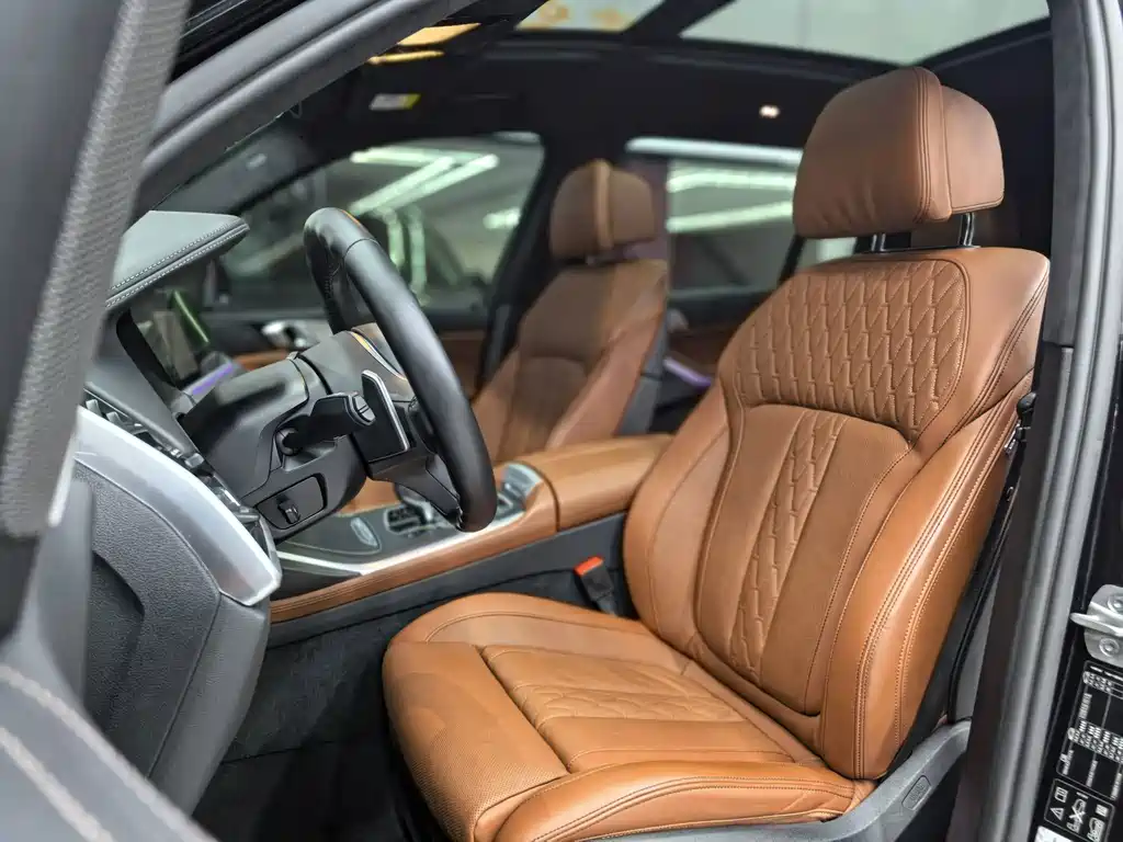 BMW X7 — миниатюра 33