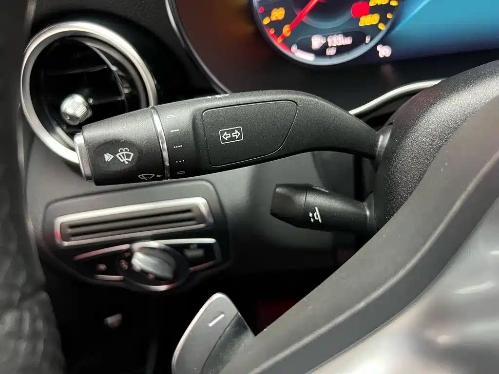 Mercedes-Benz C-Class — миниатюра 22