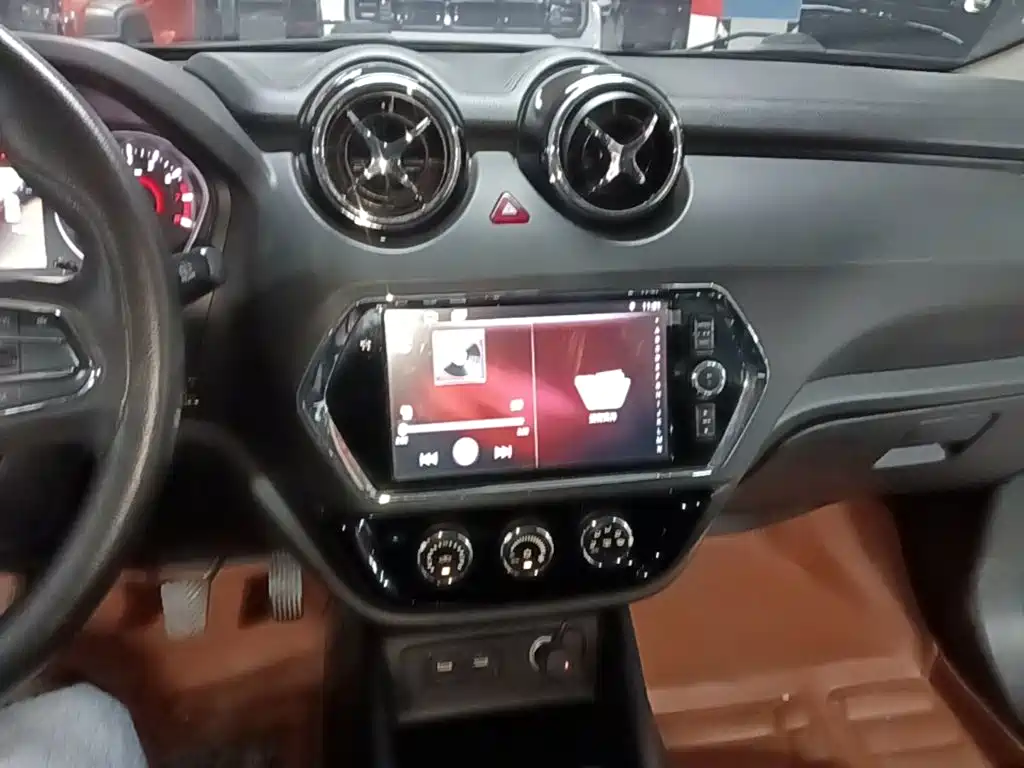 Soueast DX3 — миниатюра 13