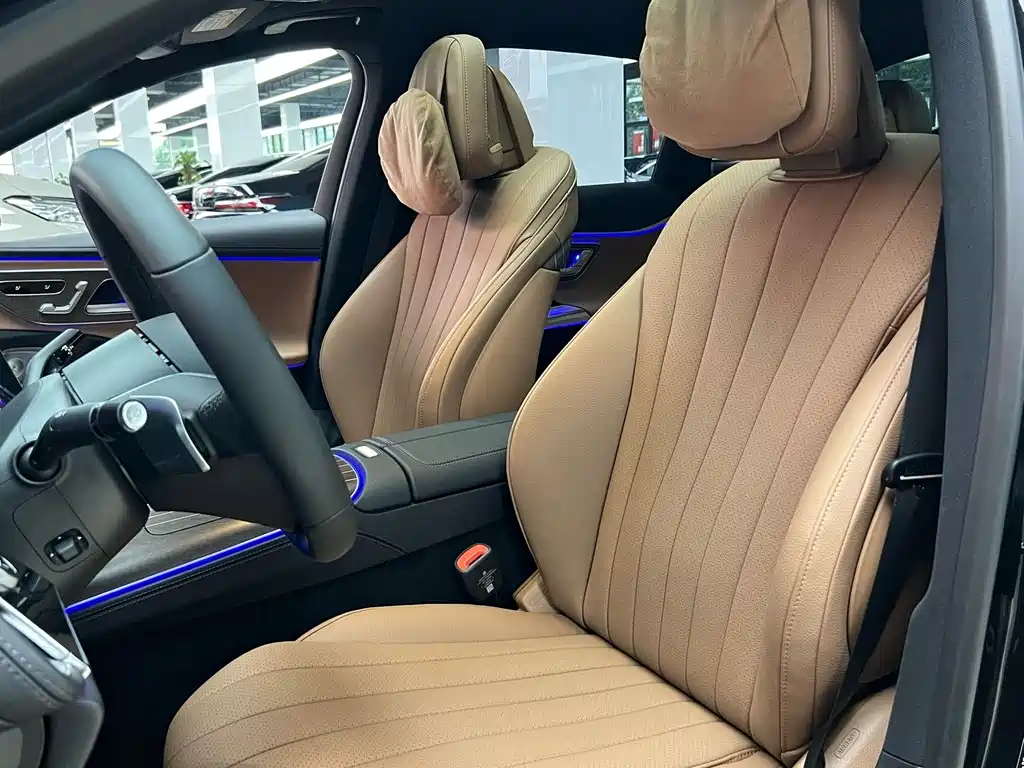 Mercedes-Benz E-Class — миниатюра 9