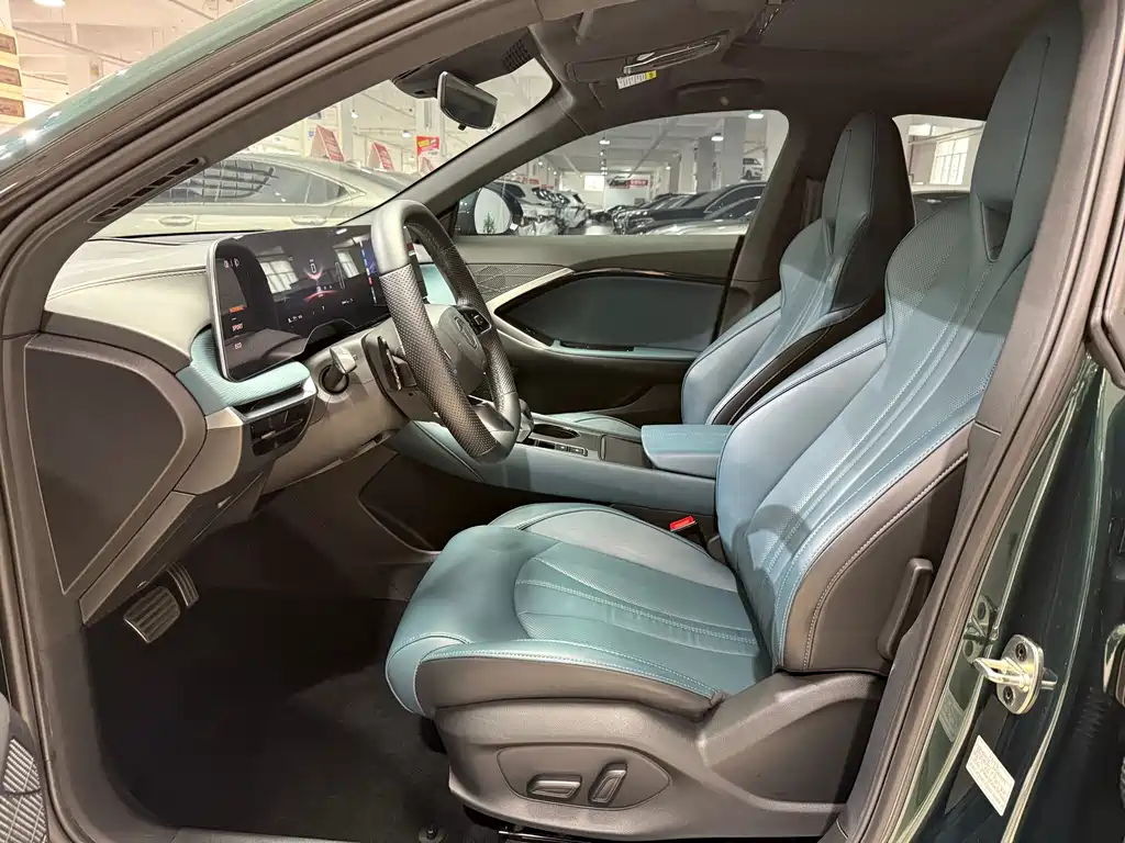 MG 7 2023 1.5T DCT Luxury