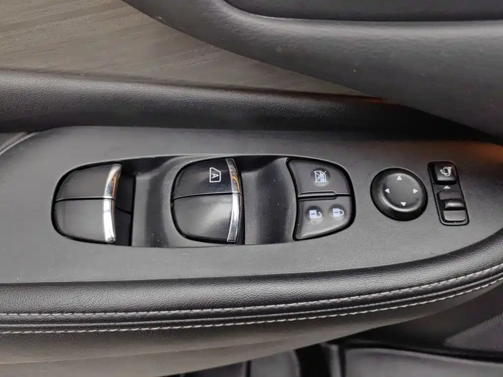 Nissan Murano — миниатюра 9