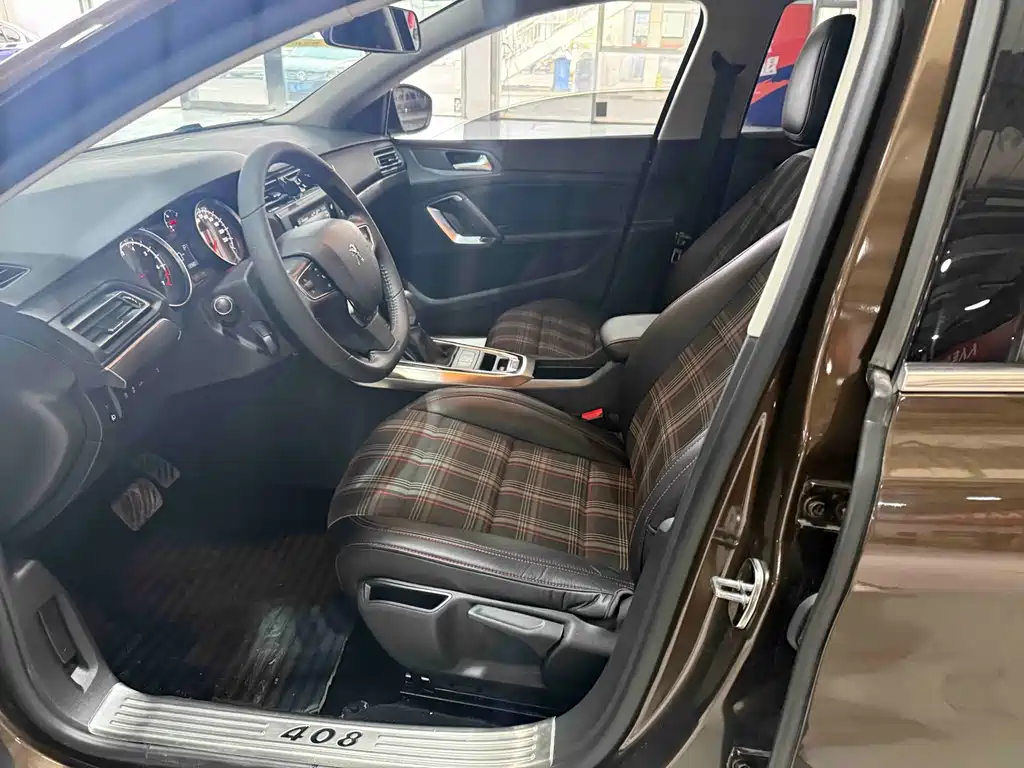 Peugeot 408 — миниатюра 5