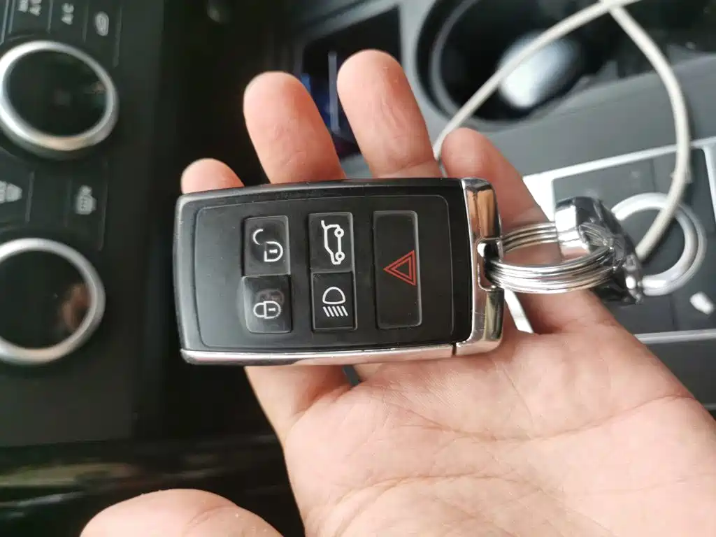 Land Rover Discovery — миниатюра 9