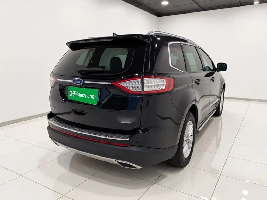 Ford Edge 2018 EcoBoost 245 7 мест V