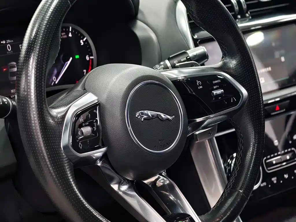 Jaguar XEL 2020 2.0T 200PS R-DYNAMIC S Sport
