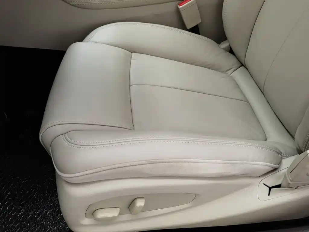Buick LaCrosse — миниатюра 20