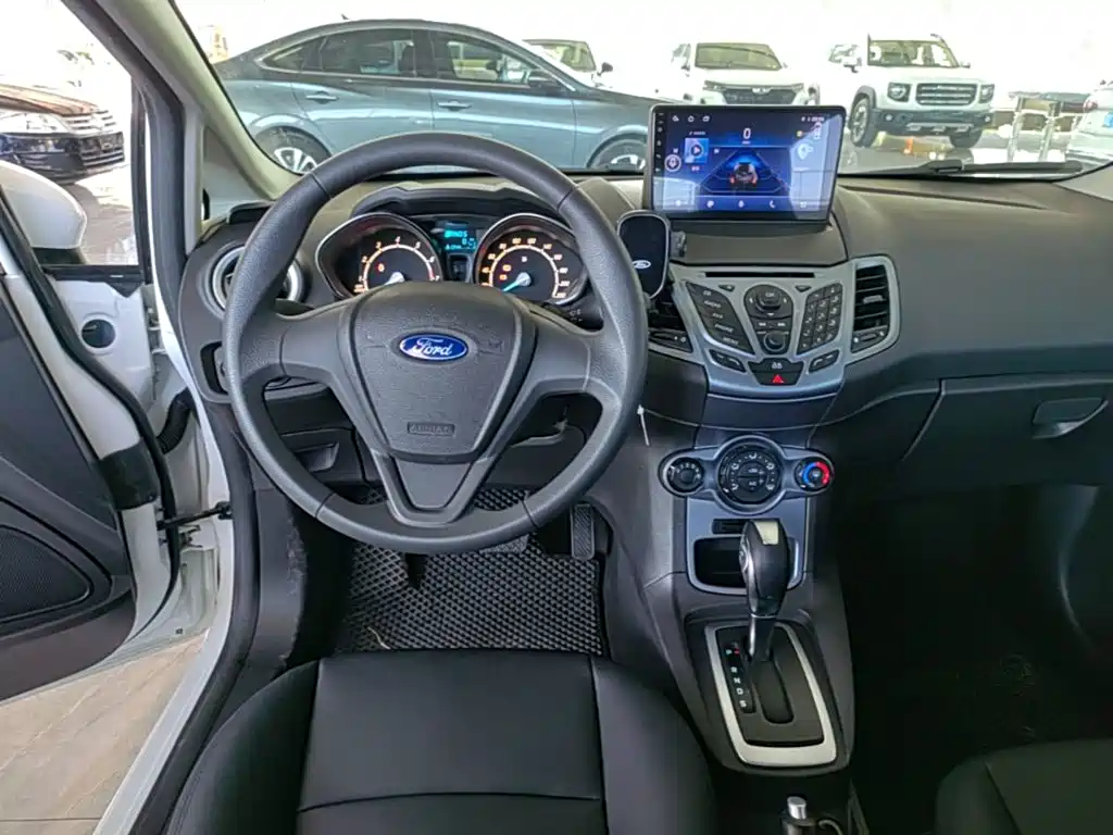 Ford Fiesta — миниатюра 11