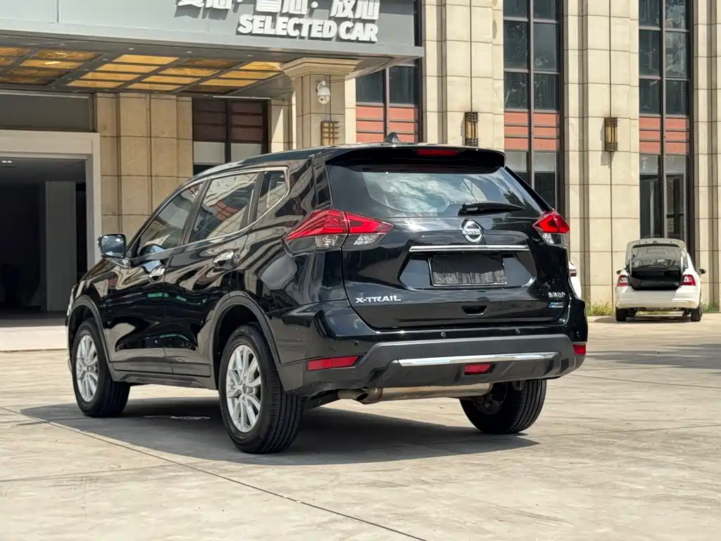 Nissan X-Trail — миниатюра 8