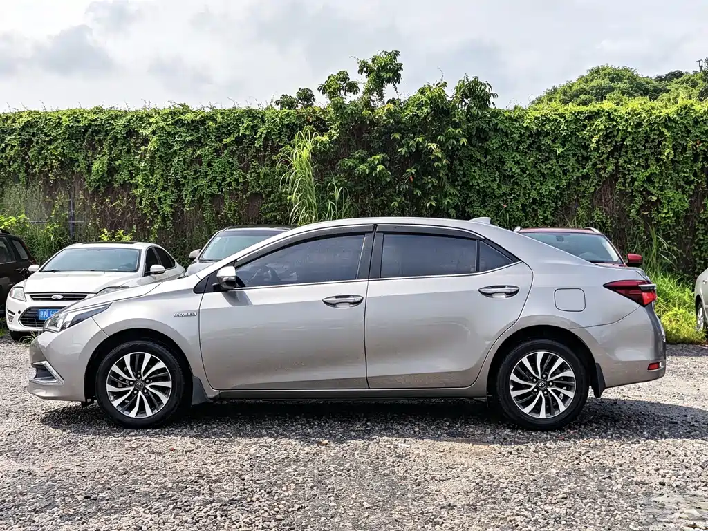 Toyota Corolla — миниатюра 5