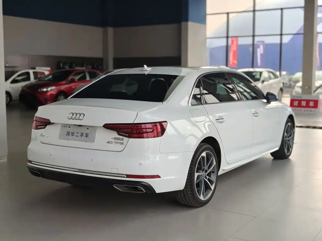 Audi A4L — миниатюра 5