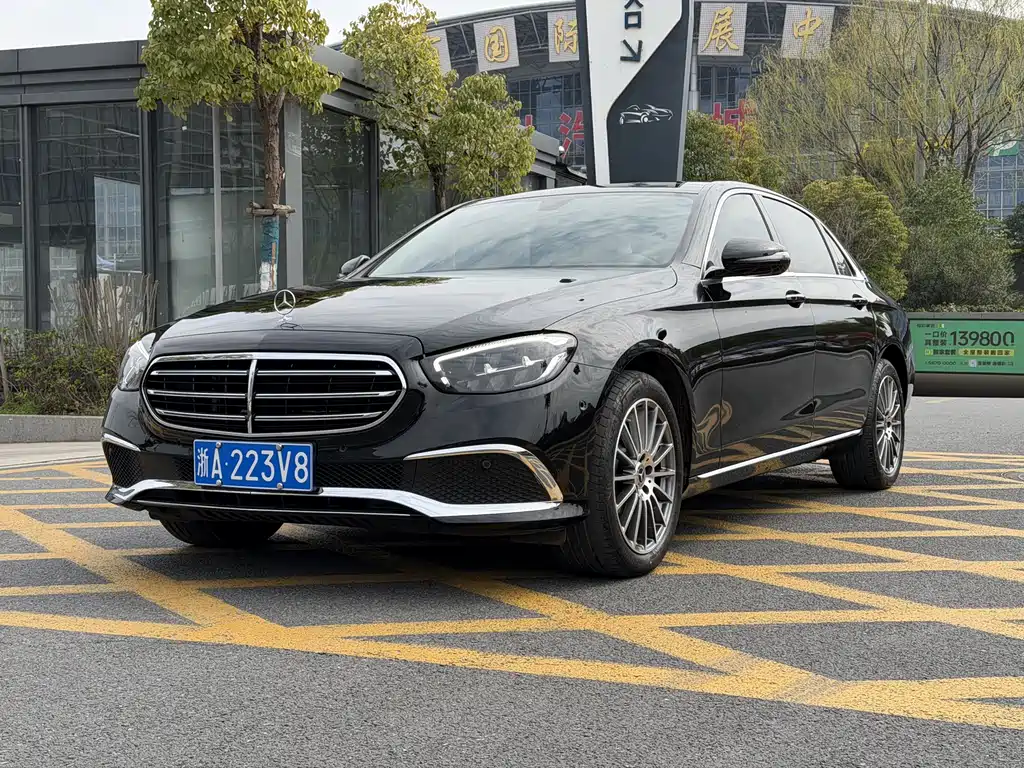Mercedes-Benz E-Class 2023