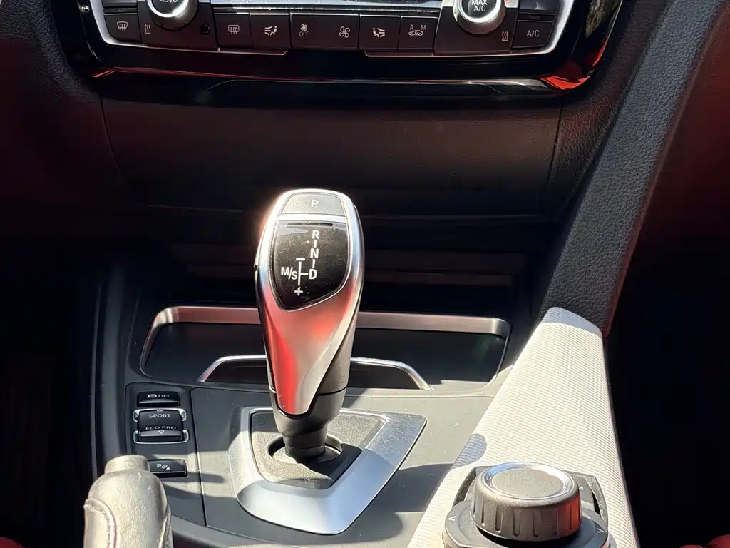 BMW 3 Series — миниатюра 6