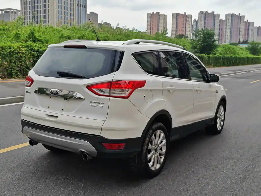 Ford Kuga — миниатюра 4