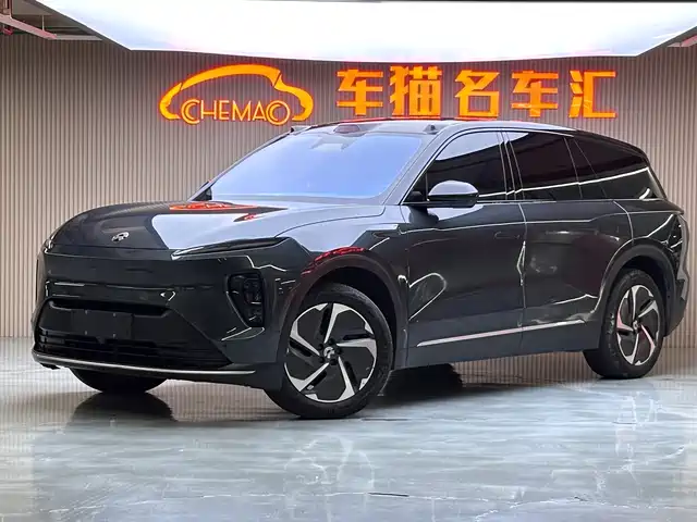 2023 Nio ES8