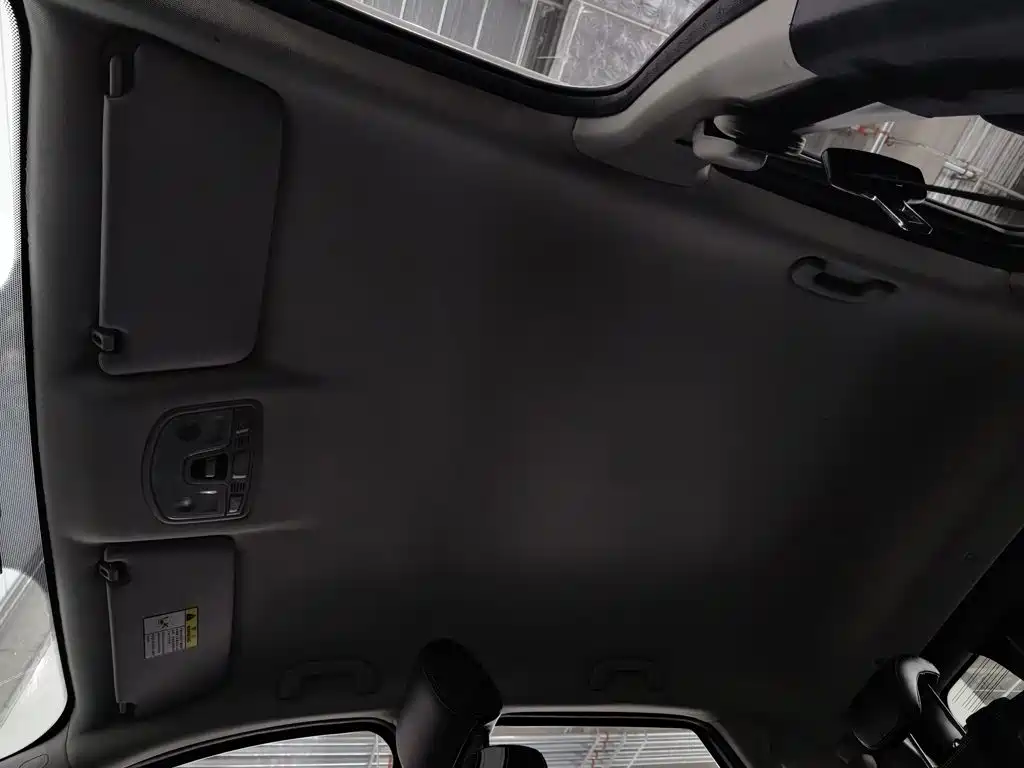 BAIC New Energy EC5 — миниатюра 14