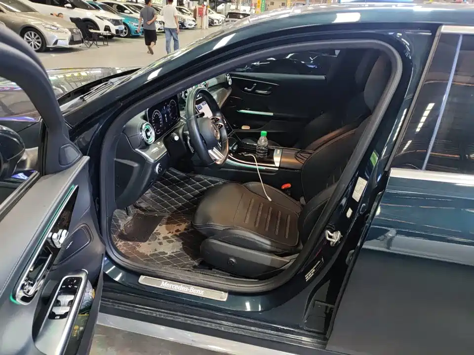 Mercedes-Benz C-Class — миниатюра 5