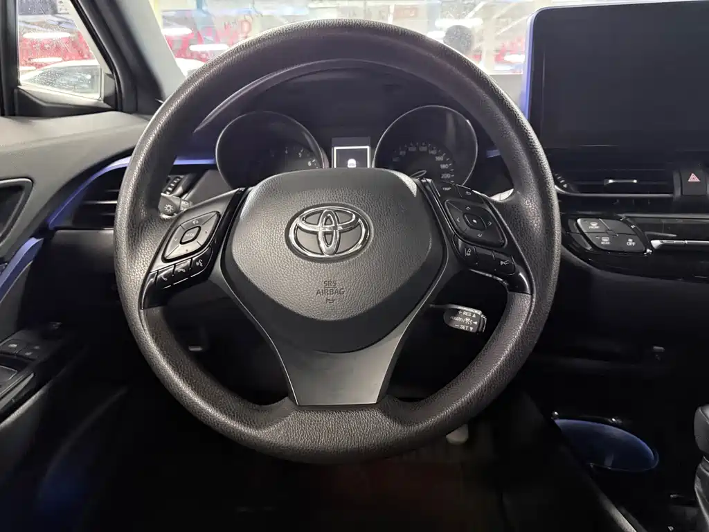 Toyota C-HR — миниатюра 14