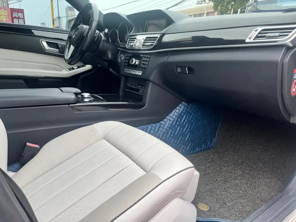 Mercedes-Benz E-Class — миниатюра 13