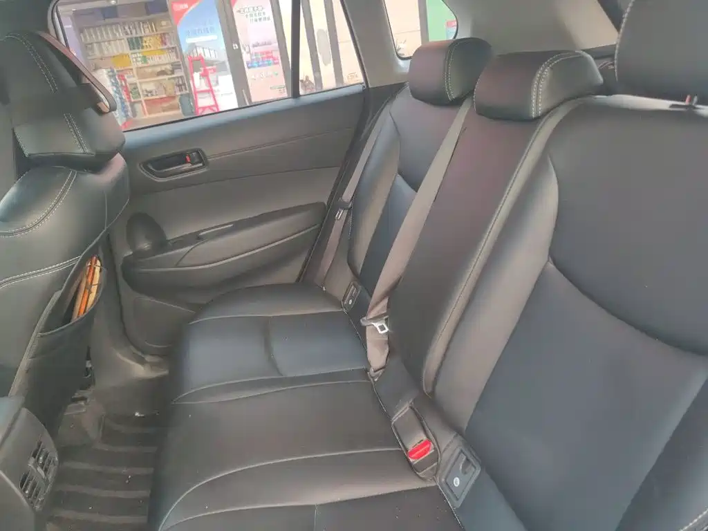 Toyota Corolla Cross — миниатюра 15