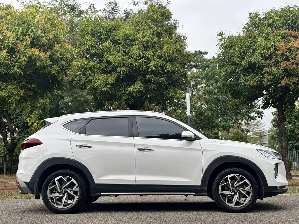 Hyundai Tucson — миниатюра 21