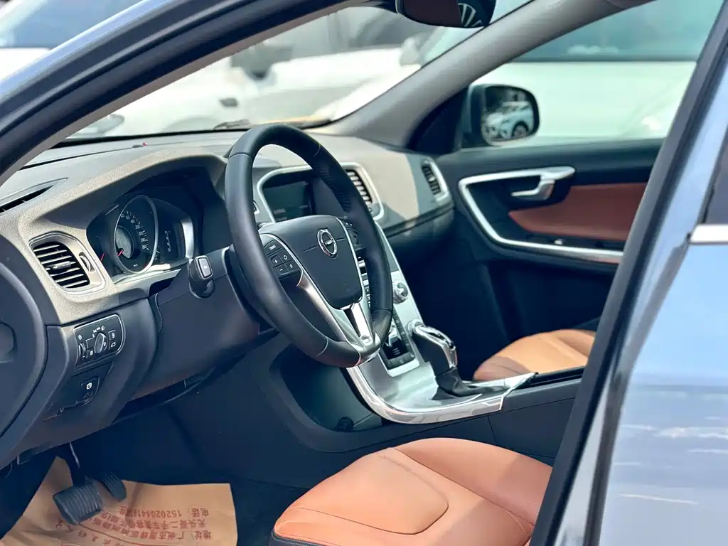 Volvo S60 — миниатюра 21