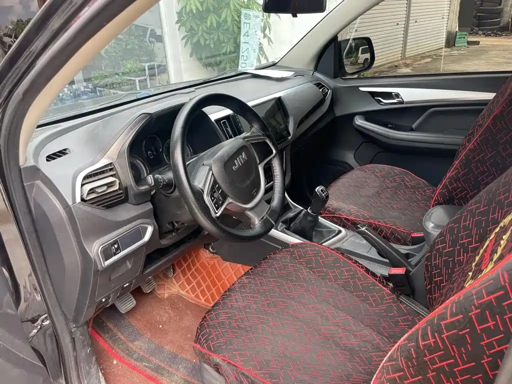 Isuzu RE-MAX Ruimai — миниатюра 6