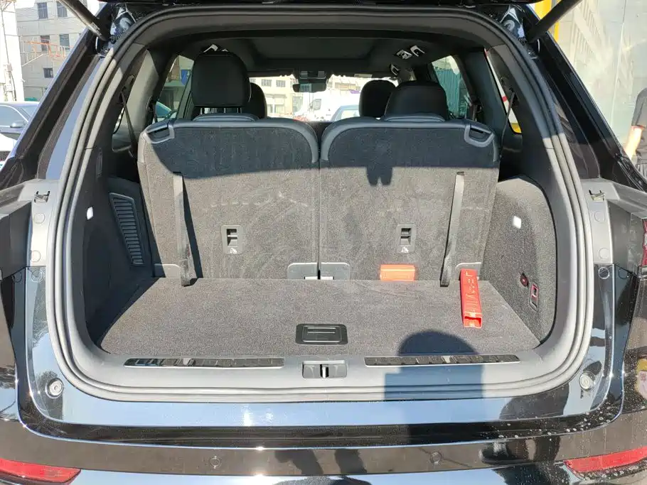 Li Auto Li ONE — миниатюра 4
