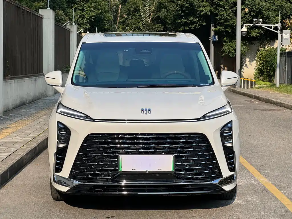 BUICK GL8 NEW ENERGY