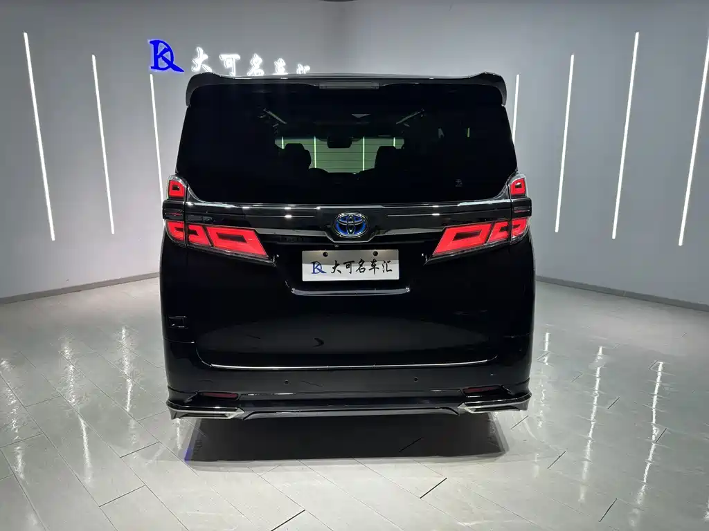 Toyota Vellfire — миниатюра 8