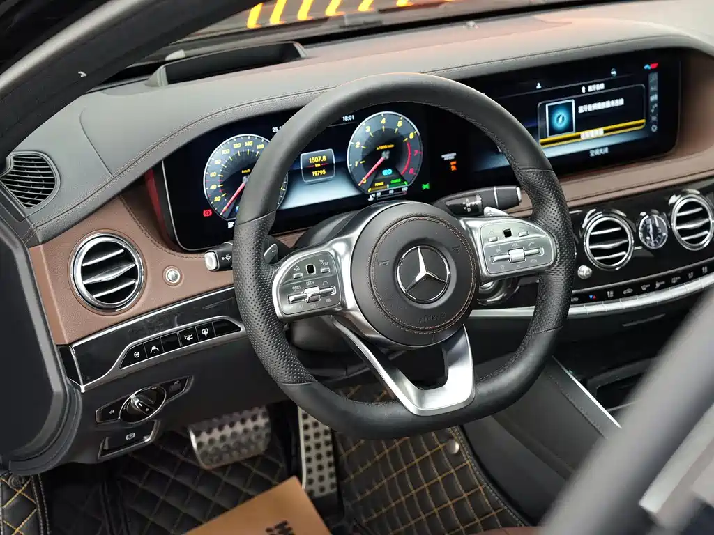 Mercedes-Benz S-Class — миниатюра 10