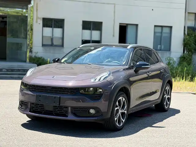 2020 Lynk & Co 02