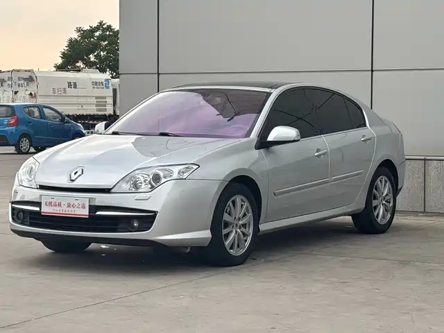 Renault Laguna