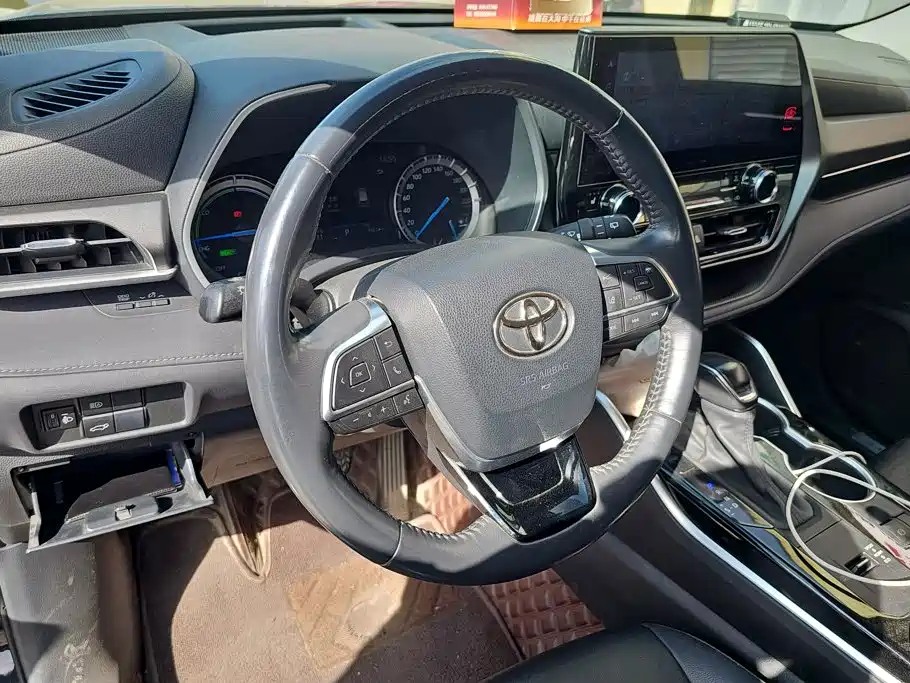 Toyota Highlander — миниатюра 15