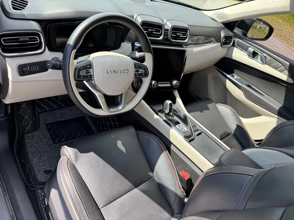 Lynk & Co 02 1.5T DCT 2WD Shine Pro Edition China V, фото 8