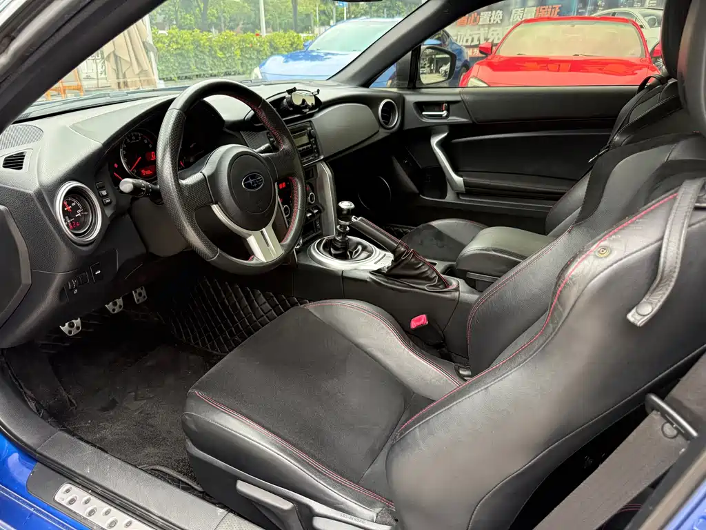 Subaru BRZ — миниатюра 7