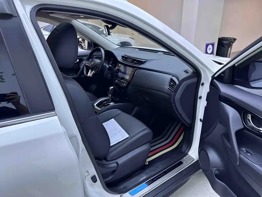 Nissan X-Trail — миниатюра 10