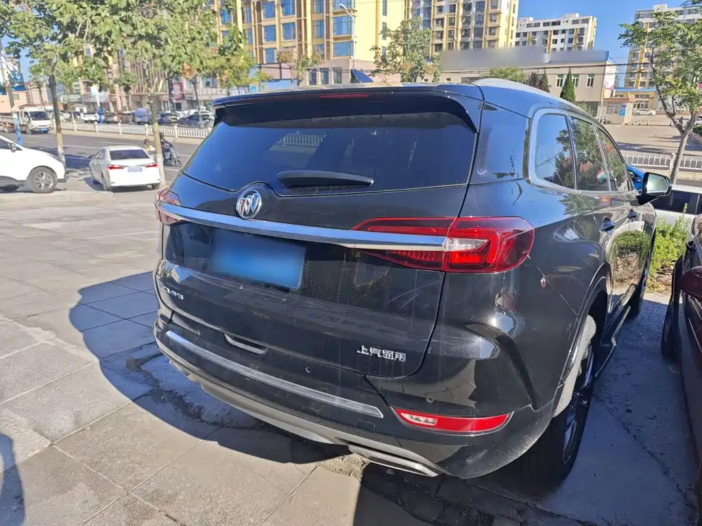 Buick Enclave — миниатюра 7