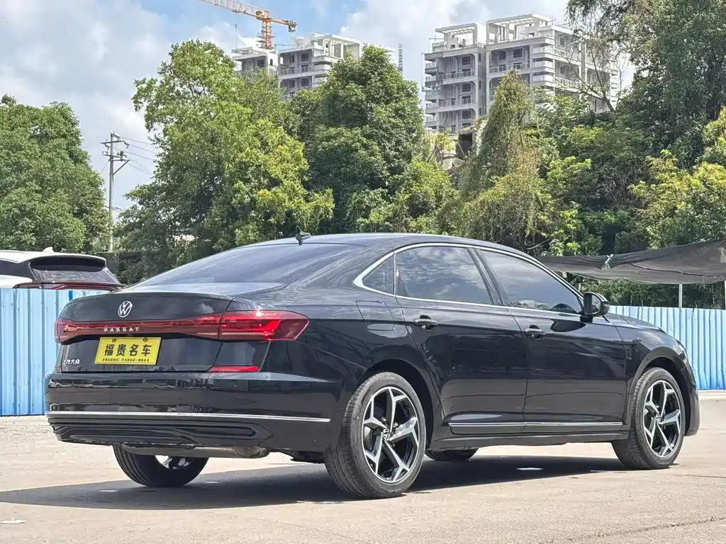Volkswagen Passat 2026 330TSI Elite