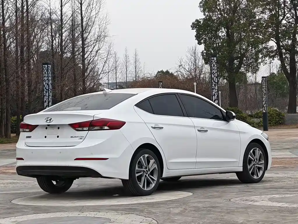 HYUNDAI LEAD
