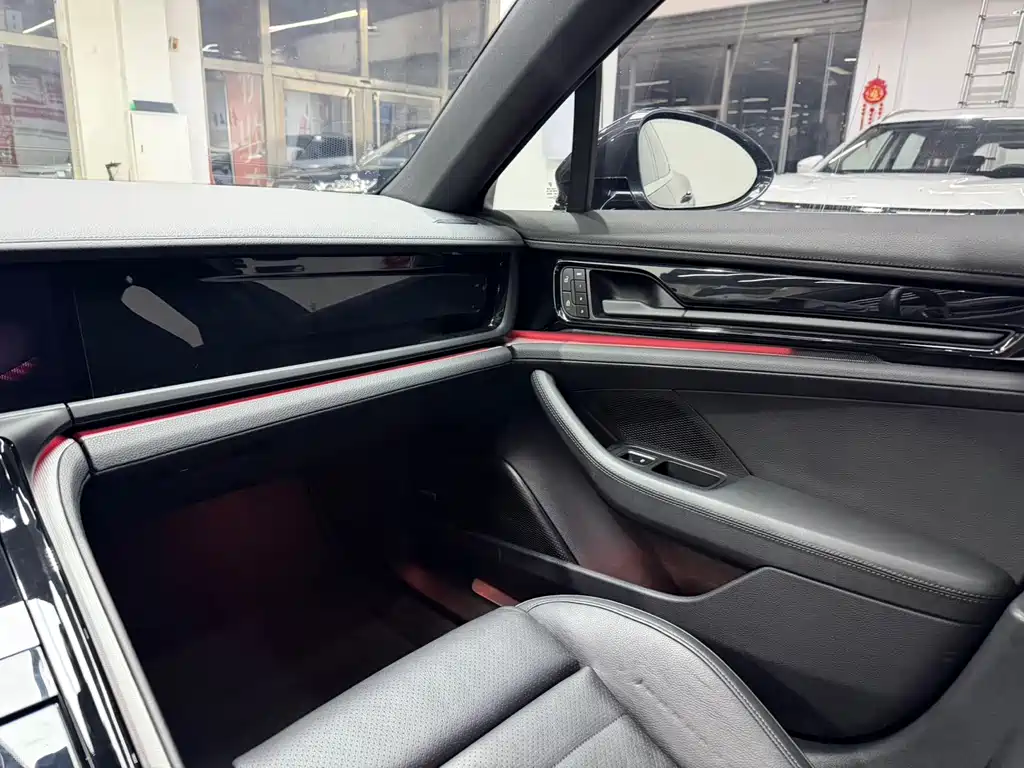 Porsche Panamera — миниатюра 12