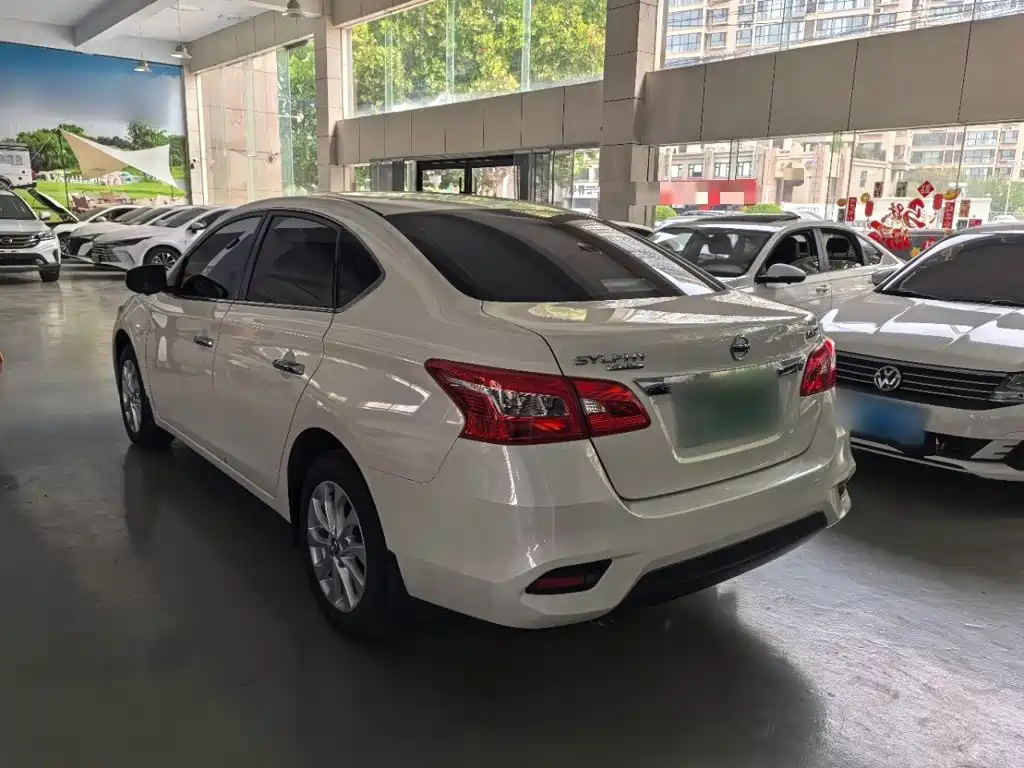 Nissan Sylphy — миниатюра 5