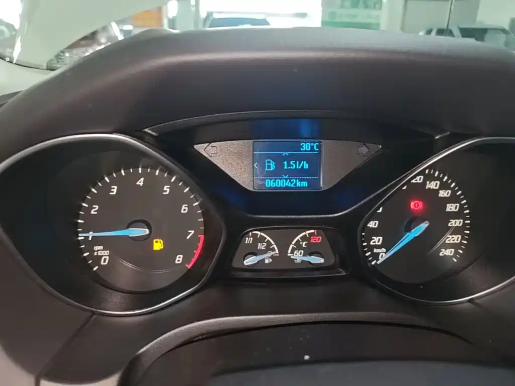 Ford Focus — миниатюра 8