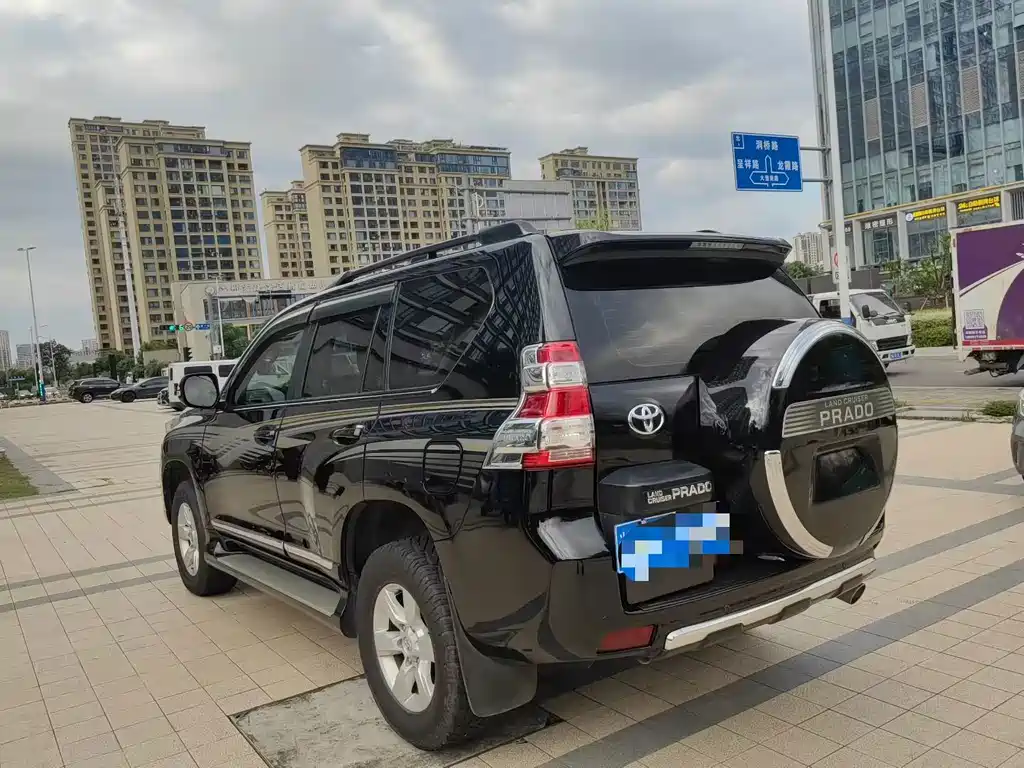 Toyota Prado (Import) — миниатюра 7